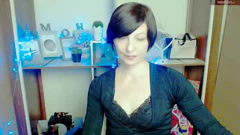 Snapshot of angelinalov_ chatting on January 2025 11:26:01 AM Angelina online show from January 2025 11:26:01 AM