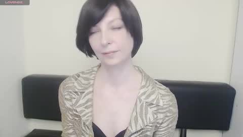 Snapshot of angelinalov_ chatting on February 2025 10:53:01 AM Angelina online show from February 2025 10:53:01 AM