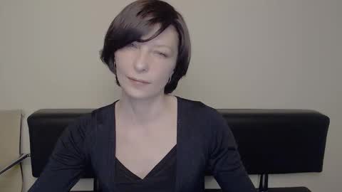 Snapshot of angelinalov_ chatting on February 2025 01:24:01 PM Angelina online show from February 2025 01:24:01 PM