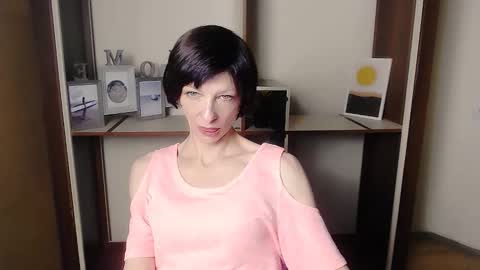 Snapshot of angelinalov_ chatting on September 2025 06:24:01 AM Angelina online show from September 2025 06:24:01 AM