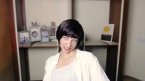 Angelina online show from September 2025 06:17:02 AM