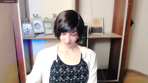 Angelina online show from October 2025 07:08:02 AM