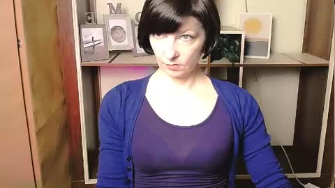 Angelina online show from April 2026 07:46:02 AM