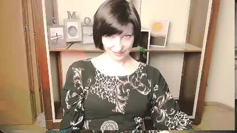 Angelina online show from May 2026 02:45:01 PM