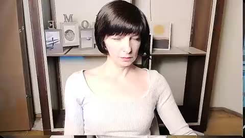 Angelina online show from June 2026 06:59:01 AM