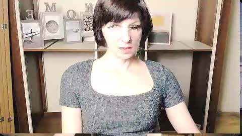Angelina online show from June 2026 07:50:02 AM