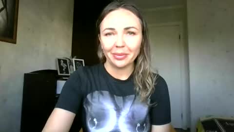 angelinalove28 online show from September 2025 07:10:02 AM