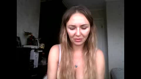 angelinalove28 online show from October 2025 07:42:02 AM