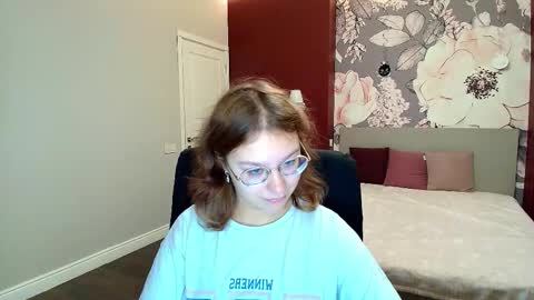 AngelinaLow online show from September 2025 11:26:01 AM