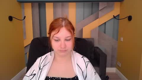 AngelinaLow online show from April 2026 11:27:01 AM