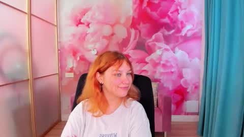 AngelinaLow online show from May 2026 05:45:01 AM