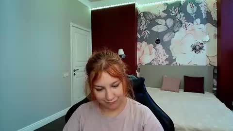 AngelinaLow online show from June 2026 12:22:01 PM