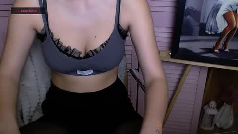 Snapshot of angelinamex_ chatting on February 2025 08:17:01 AM Angelina online show from February 2025 08:17:01 AM