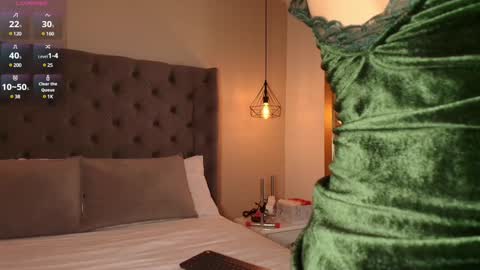 Snapshot of angelinarosss_ chatting on January 2025 03:35:01 PM online show from January 2025 03:35:01 PM