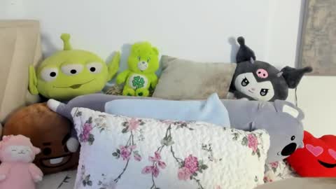 Angeline Smith  online show from October 2025 02:21:02 AM