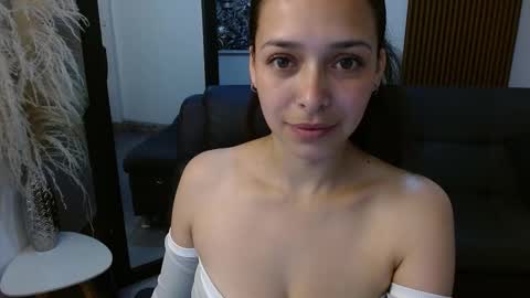 Snapshot of angeline_davies chatting on March 2025 02:29:02 PM angeline_davies online show from March 2025 02:29:02 PM