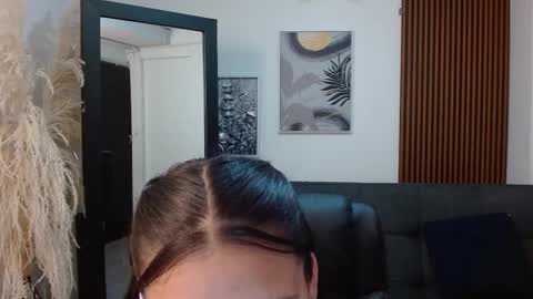 Snapshot of angeline_davies chatting on March 2025 10:32:02 PM angeline_davies online show from March 2025 10:32:02 PM