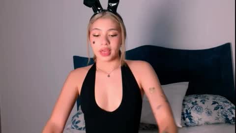 Angelinhaa  online show from October 2025 12:22:02 AM