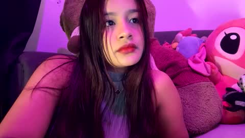 angelita2828 online show from November 2025 04:44:01 AM