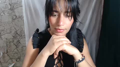 angela online show from November 2025 01:07:02 AM