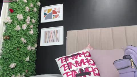 Snapshot of angelitawild_ chatting on March 2025 07:48:01 PM angel online show from March 2025 07:48:01 PM