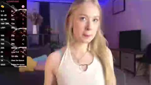 Snapshot of angelkissmee chatting on March 2025 03:49:02 PM angelkissmee online show from March 2025 03:49:02 PM