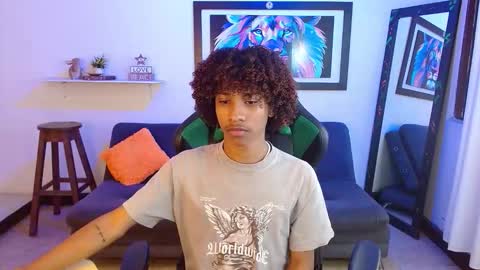 Snapshot of angell18_ chatting on October 2025 09:28:02 PM Angel online show from October 2025 09:28:02 PM