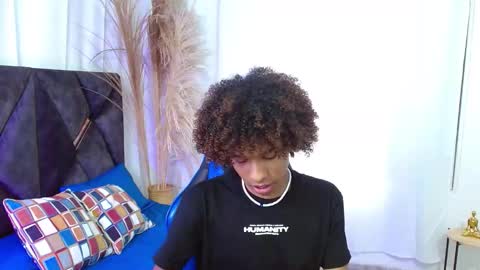 Snapshot of angell18_ chatting on November 2025 09:36:01 PM Angel online show from November 2025 09:36:01 PM