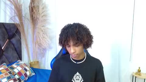 Snapshot of angell18_ chatting on November 2025 08:40:01 PM Angel online show from November 2025 08:40:01 PM