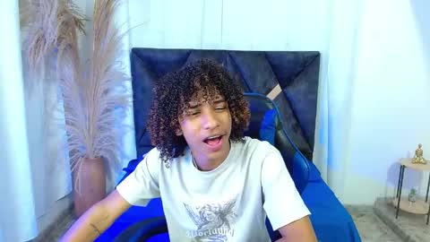 Snapshot of angell18_ chatting on June 2026 08:53:02 PM Angel online show from June 2026 08:53:02 PM