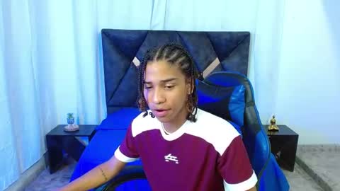 Snapshot of angell18_ chatting on June 2026 09:39:01 PM Angel online show from June 2026 09:39:01 PM