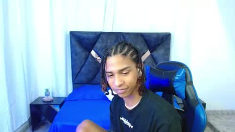 Snapshot of angell18_ chatting on June 2026 09:01:02 PM Angel online show from June 2026 09:01:02 PM