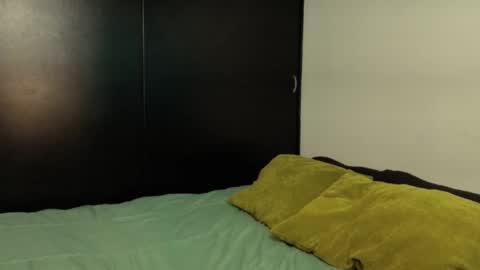  ANGELA ISABELLA  online show from September 2025 12:30:01 PM