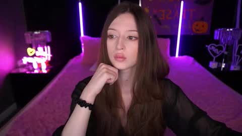 Snapshot of angellblush chatting on November 2025 03:02:01 PM AngelBlush online show from November 2025 03:02:01 PM