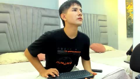 Snapshot of angelli_winters chatting on September 2025 11:36:02 AM Angelli Winters online show from September 2025 11:36:02 AM