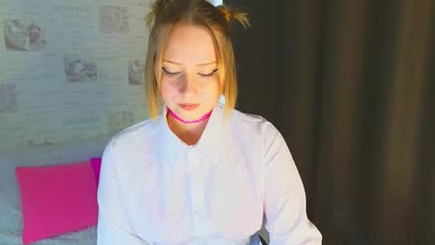 Cutie online show from October 2025 06:58:02 AM