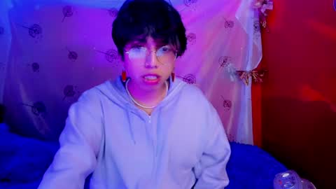 Angel  online show from December 2024 04:42:01 AM