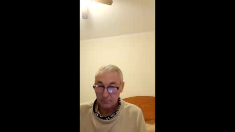 angellr5 online show from December 2025 12:35:02 PM