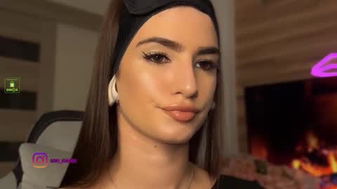 angelmi171 online show from October 2025 05:23:02 PM