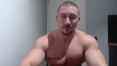 Snapshot of angelofit chatting on December 2024 07:17:01 PM ------- SEX SHOW WITH GUYS AND GIRLS MUSCLE SHOW online show from December 2024 07:17:01 PM
