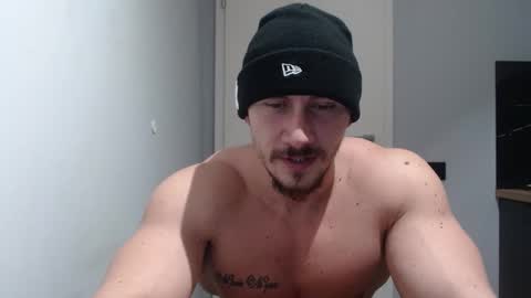 Snapshot of angelofit chatting on January 2025 07:55:01 PM ------- SEX SHOW WITH GUYS AND GIRLS MUSCLE SHOW online show from January 2025 07:55:01 PM