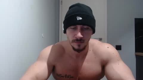 Snapshot of angelofit chatting on January 2025 07:10:01 PM ------- SEX SHOW WITH GUYS AND GIRLS MUSCLE SHOW online show from January 2025 07:10:01 PM