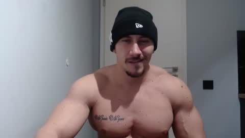 Snapshot of angelofit chatting on February 2025 07:44:02 PM ------- SEX SHOW WITH GUYS AND GIRLS MUSCLE SHOW online show from February 2025 07:44:02 PM