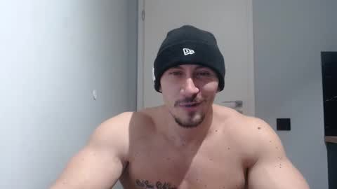 Snapshot of angelofit chatting on February 2025 06:39:01 PM ------- SEX SHOW WITH GUYS AND GIRLS MUSCLE SHOW online show from February 2025 06:39:01 PM