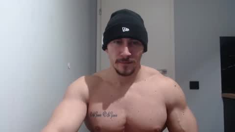 Snapshot of angelofit chatting on February 2025 07:16:01 PM ------- SEX SHOW WITH GUYS AND GIRLS MUSCLE SHOW online show from February 2025 07:16:01 PM