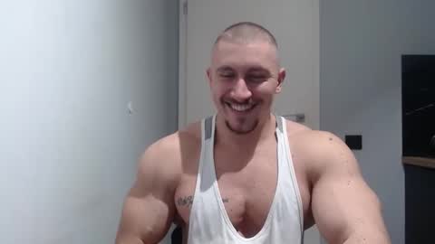 Snapshot of angelofit chatting on February 2025 07:33:02 PM ------- SEX SHOW WITH GUYS AND GIRLS MUSCLE SHOW online show from February 2025 07:33:02 PM
