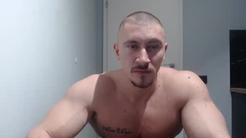 Snapshot of angelofit chatting on February 2025 03:59:01 PM ------- SEX SHOW WITH GUYS AND GIRLS MUSCLE SHOW online show from February 2025 03:59:01 PM