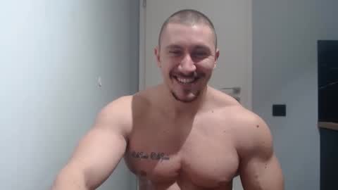 Snapshot of angelofit chatting on February 2025 06:09:02 PM ------- SEX SHOW WITH GUYS AND GIRLS MUSCLE SHOW online show from February 2025 06:09:02 PM