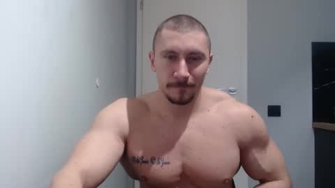 Snapshot of angelofit chatting on February 2025 09:54:01 AM ------- SEX SHOW WITH GUYS AND GIRLS MUSCLE SHOW online show from February 2025 09:54:01 AM