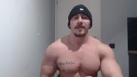 Snapshot of angelofit chatting on March 2025 07:17:01 PM ------- SEX SHOW WITH GUYS AND GIRLS MUSCLE SHOW online show from March 2025 07:17:01 PM